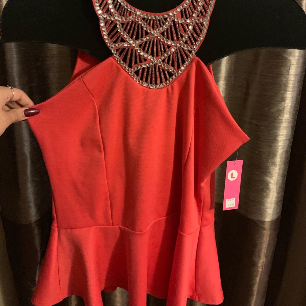 Sleeveless blouse 🌺 - Picture 2 of 3